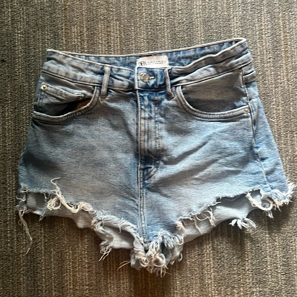 ZARA Distressed Jean Shorts